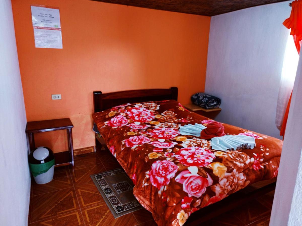 Hostal Taita Cristobal Isinlivi Kültér fotó