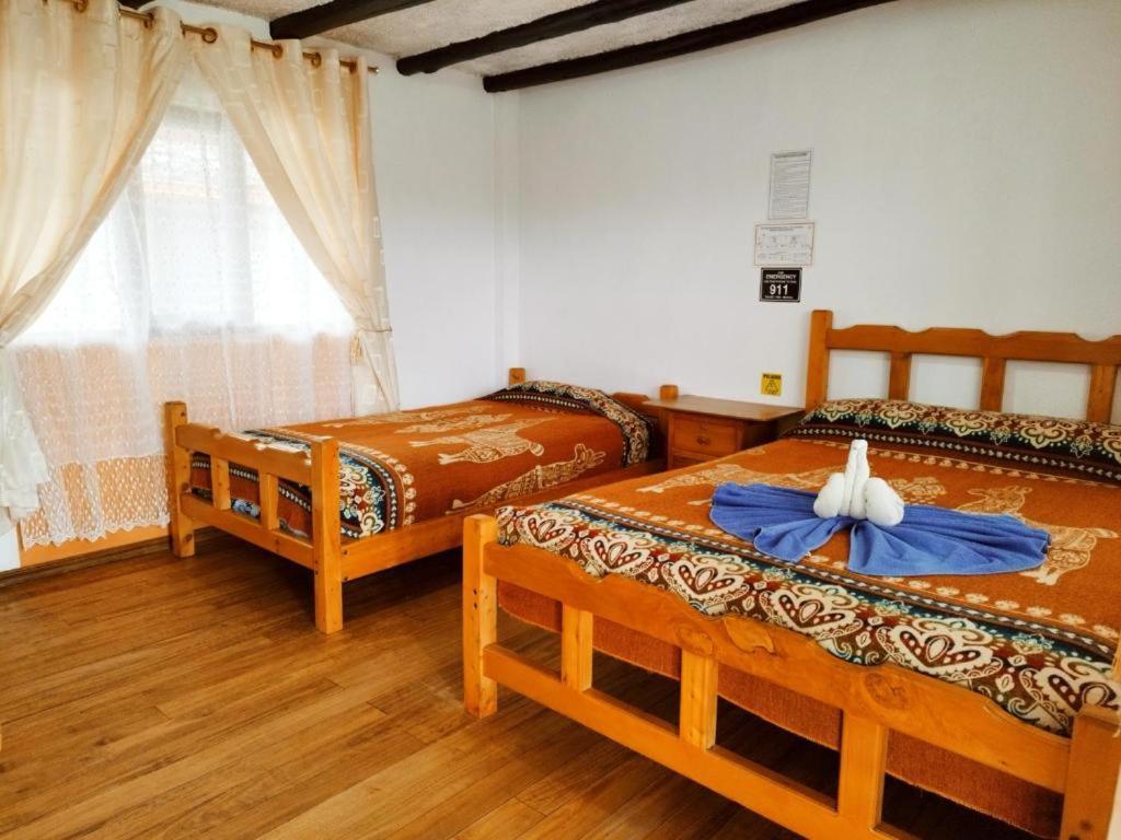 Hostal Taita Cristobal Isinlivi Kültér fotó