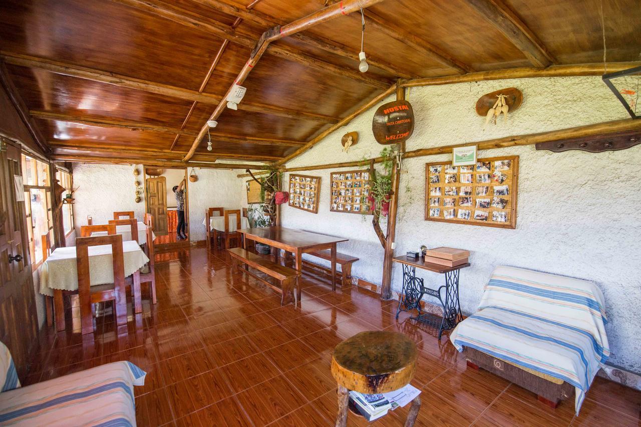 Hostal Taita Cristobal Isinlivi Kültér fotó